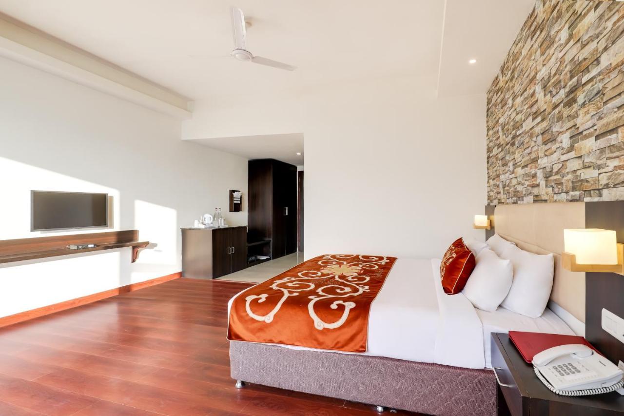 Summit Denzong Hotel & Spa Gangtok Buitenkant foto