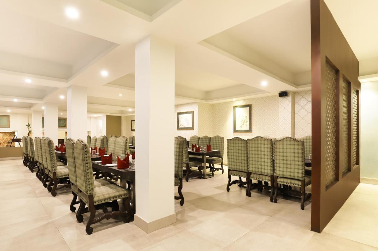 Summit Denzong Hotel & Spa Gangtok Buitenkant foto